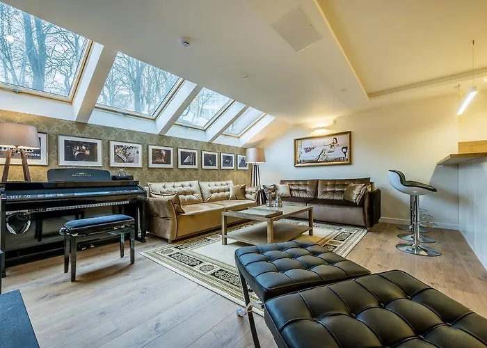 Butas Hills Park Luxury *